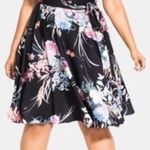 City Chic Women's Floral Flourished V-Neck Fit & Flare Cap Sleeves Dress Size 16 Photo 0