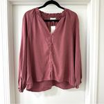 Cloth & Stone Raglan Ruffle Neck Blouse Top, Burnt Rose, Size M, Anthropologie Photo 4