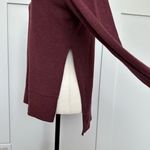 Alo Yoga Glimpse Split Hem Pullover Photo 2