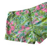 Lilly Pulitzer Coconut Jungle 3” Walsh shorts Mid rise size 4 100% cotton Photo 5