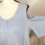 Vanilla Bay  Blue White Striped Seersucker Cold-Shoulder Top Tunic Size L Photo 4