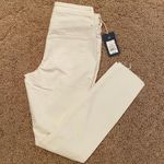 Universal Threads ‼️ Distressed White Skinny Jeans‼️ Photo 4