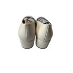 Liz Claiborne Liz Claiborne Cream Low Block Heel Square Toe Pumps Classic Office Shoes Size 7 Photo 3