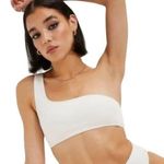 Good American Women Crinkle Hot Shoulder Swim Top In Ivory Size 3/4 L/XL Photo 0