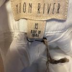 Moon River NWT  Gorgeous White Floral Lined Wide Leg Pants Size XS Photo 7