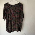 Kathy Ireland Kathy Ireland Plus Size 1X Black Artsy Print Slinky Knit 3/4 Sleeve Top Photo 3