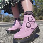 Dr. Martens Devon Heart Leather Platform Boots Buckle Pink Lavender 6 GUC Photo 0