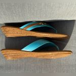 Italian Shoemakers Womens  Vale Low Wedge Thong Comfort Sandal Teal Gold Tan Sz 8 Photo 4