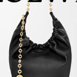 Loewe Small Squeeze bag in mellow nappa black lambskin Photo 1