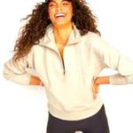 Old Navy  Active Dynamic Fleece Breathable crop top sweatshirt size medium, cream Photo 0