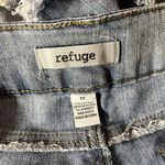 Charlotte Russe  Refuge Light Wash Mid Rise Shorts Size 12 GUC Photo 3