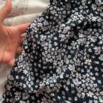 H&M black ditsy floral high rise shorts with pockets, size 6 bohemian summer Photo 5