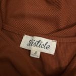 Listicle  Top Tank Photo 2