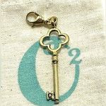 Origami Owl Living Lockets Retired Lobster Claw Key Dangle Photo 0