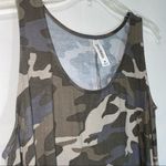 Zenana Outfitters Premium Sleeveless Camo Top Medium Photo 1