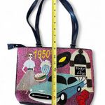 Vintage 1950s scene beaded shoulder bag with top zip closure and interior pocket Pink Photo 4