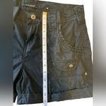 Coupe Collection Women’s Cargo Shorts. Like New Condition. Size 8 Photo 2