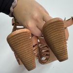 Vince Camuto Womens Size 10M Gladiator Cage Wedge Sandals Tan Leather Photo 5