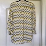 Tacera - Yellow and Grey Chevron Top with Gold Zipper Neckline! - Never worn!💛 Photo 2