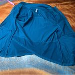 Fabletics Kimmy Jacket Baltic Teal Full Zip size small thimb holes breathable Photo 2