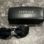 Versace Sun Glasses Photo 2