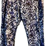 Gaiam Women's  leggings - XL - purple white black animal print - gently pre-loved. No flaws. Thigh pockets. Smoke free home. Photo 1