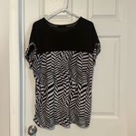 Jon & anna Jon Anna Brand Women’s Plus Sz 3X Polyester Blend Black White Geometric Shirt Photo 4