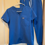 FIGS  Scrubs Set Photo 0