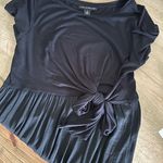 A pea in the pod NWOT-  Maternity tie front Tee - Small Photo 0