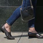 Naked Feet Caldi Pointed Toe Pump in Pewter Leather Size 8 Gray Photo 2