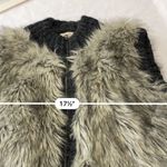 Loft Faux Fur Zip front sleeveless Vest Size XS/Small Photo 6