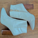Louise et Cie  Verdana White Leather Heeled Ankle Boots Size 9.5M Photo 4