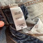 Guess  slightly distressed jeans shorts with raw hem Photo 5