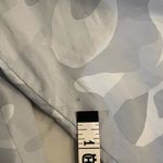 Zenergy Chico's 2 Piece Set Pants & Jacket 8/10 Gray Camouflage Outfit Chicos Size undefined Photo 7