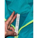 Lululemon  Women Activewear Top Blue Trail Bound 1/2 Zip Thumbholes Size 6 Photo 3