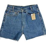 Levi Strauss & CO. Levis Vintage 550 Woman Size 4 High-Waisted Denim Shorts Frayed Hem Photo 0