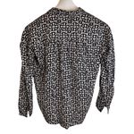 Amuse Society Women’s ‎ Vneck Patterned Blouse 100% Viscose Size XS Photo 4