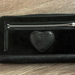 Juicy Couture Y2K  Velvet Leather Rhinestone Scotty Zip Around Wallet Photo 15