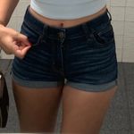 American Eagle Size 0 Shorts med wash Photo 0