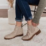 blowfish NWOT  Women’s Ankle Boots Size 6 Photo 0