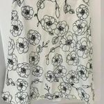 White House | Black Market  WHBM White and Black Embroidered floral skirt - Size 6 Photo 2