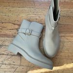 Vince Tan Waterproof Leather Boots Size 9.5 Photo 0