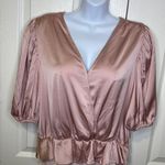 EXPRESS NWT  Women's Short Sleeve Peplum Ruffle Bodysuit Blouse Dusty Mauve Large Photo 3