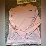 The North Face  top Photo 4