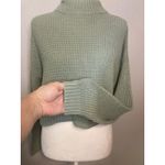 Hollister  Women’s Size Small Sweater Cropped Green Waffle Knit Photo 2