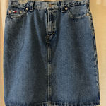 Tommy Hilfiger Vintage High-waisted  Jean Skirt, size 4, medium wash preowned Photo 0
