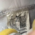 Nike Women’s Blazers ‘77 White and Pink High-Top Sneakers Vintage Classic Sz9 Photo 10