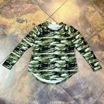 Bobbie Brooks Ladies Soft Camouflage Long Sleeve Top Large Green Photo 2