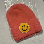 NWT Ribbed Smiley Face Beanie in pink Photo 0