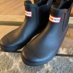 Hunter  Chelsea Boots Original Photo 0